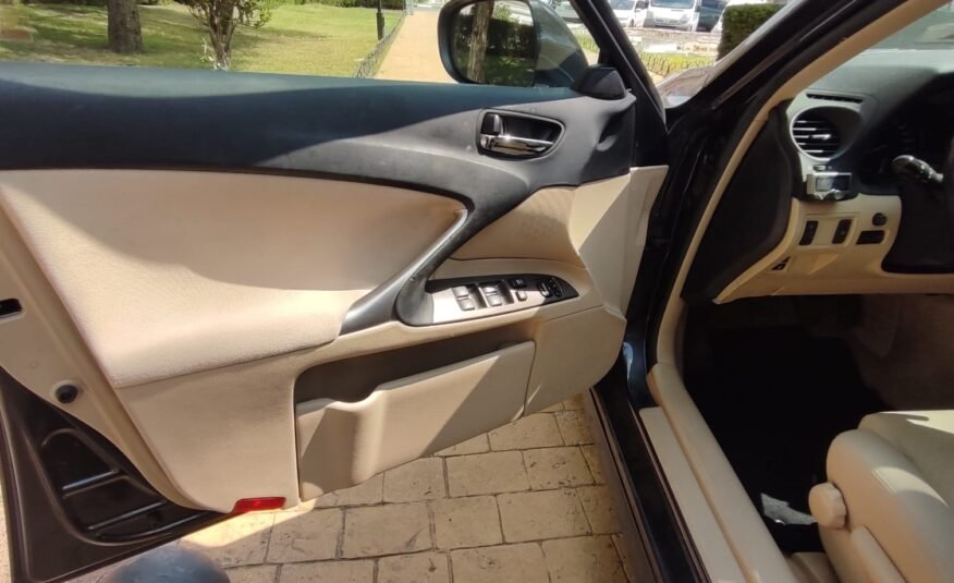 Lexus Is220d Premiun