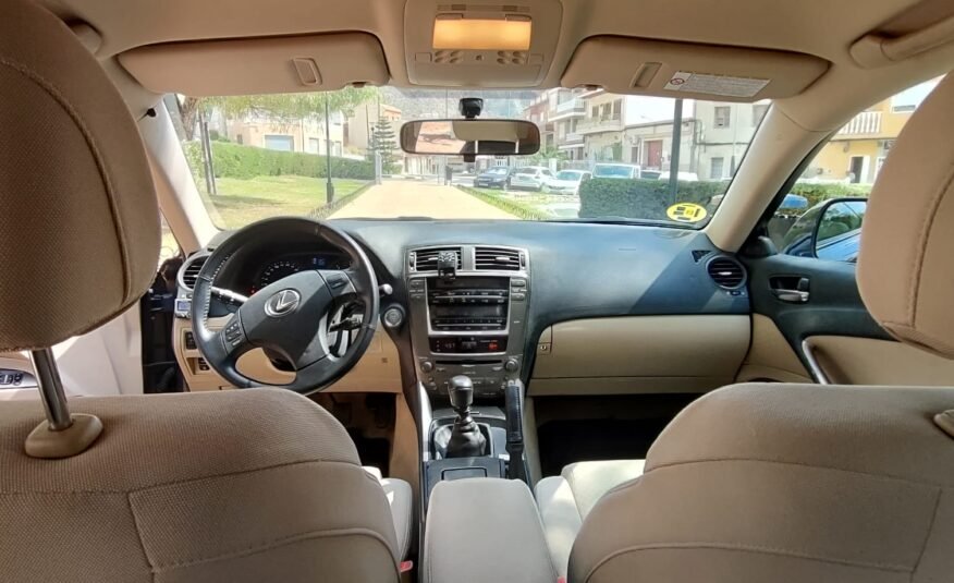 Lexus Is220d Premiun