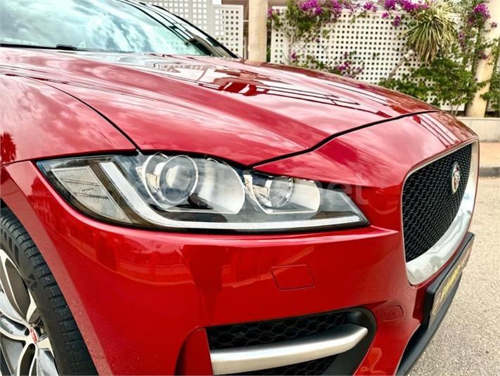 JAGUAR F-Pace 2.0L i4D 120kW RSport 5p.