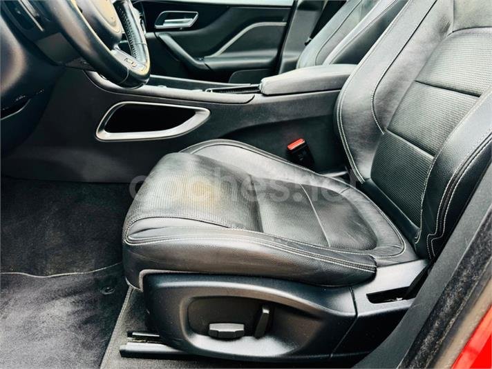 JAGUAR F-Pace 2.0L i4D 120kW RSport 5p.