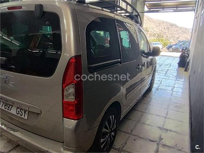 PEUGEOT Partner Tepee Premium 1.6 HDi