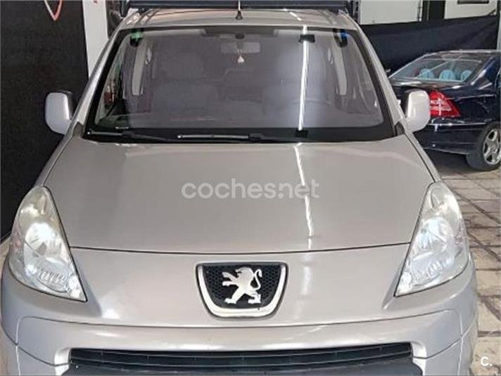 PEUGEOT Partner Tepee Premium 1.6 HDi